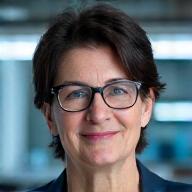 Foto de perfil da Dra. Maria Silva, investigadora de IA da Universidade do Porto.